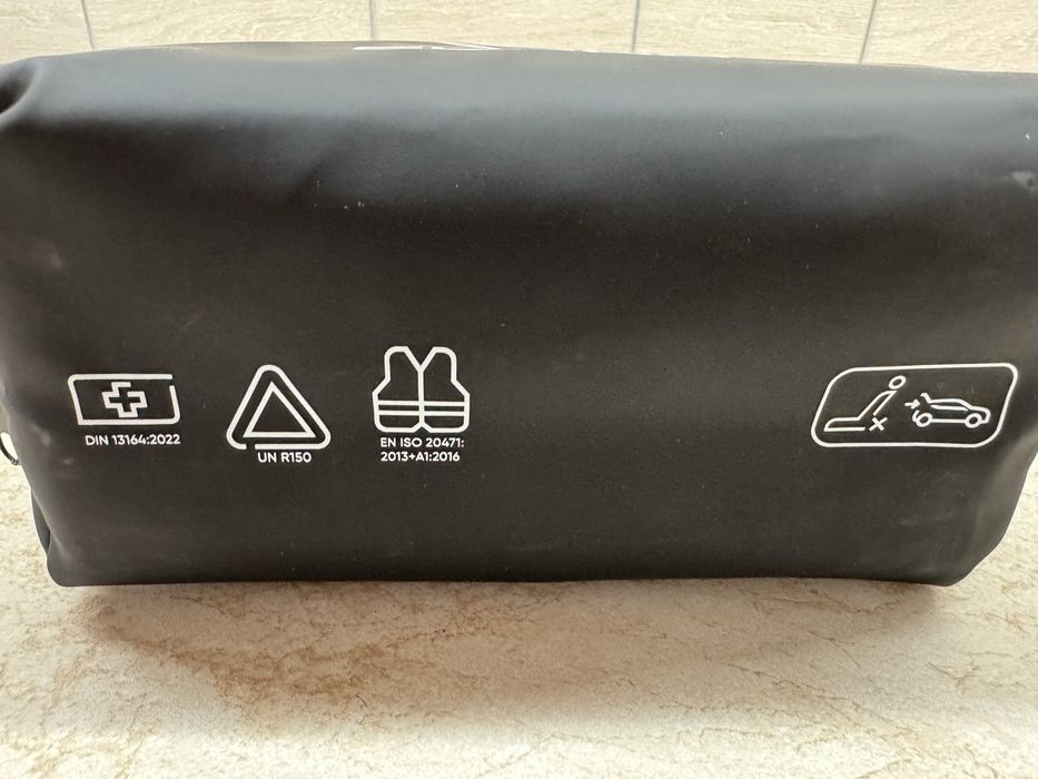 Аптечка оригінал VW AG Seat Cupra нова запакована Оригінал