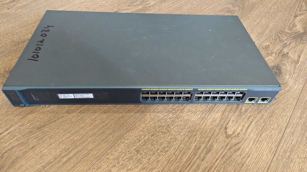 Комутатор/Switch Cisco Catalyst 2960 WS-C2960-24TT-L