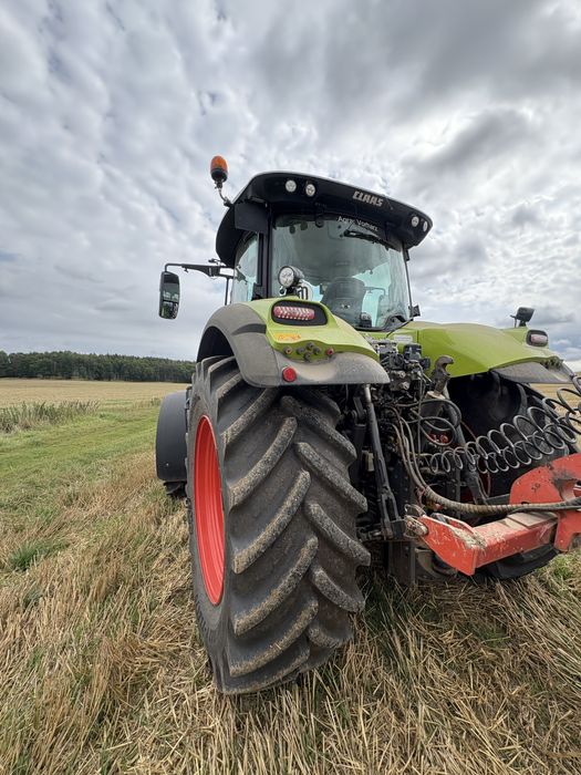 Claas Axion 810