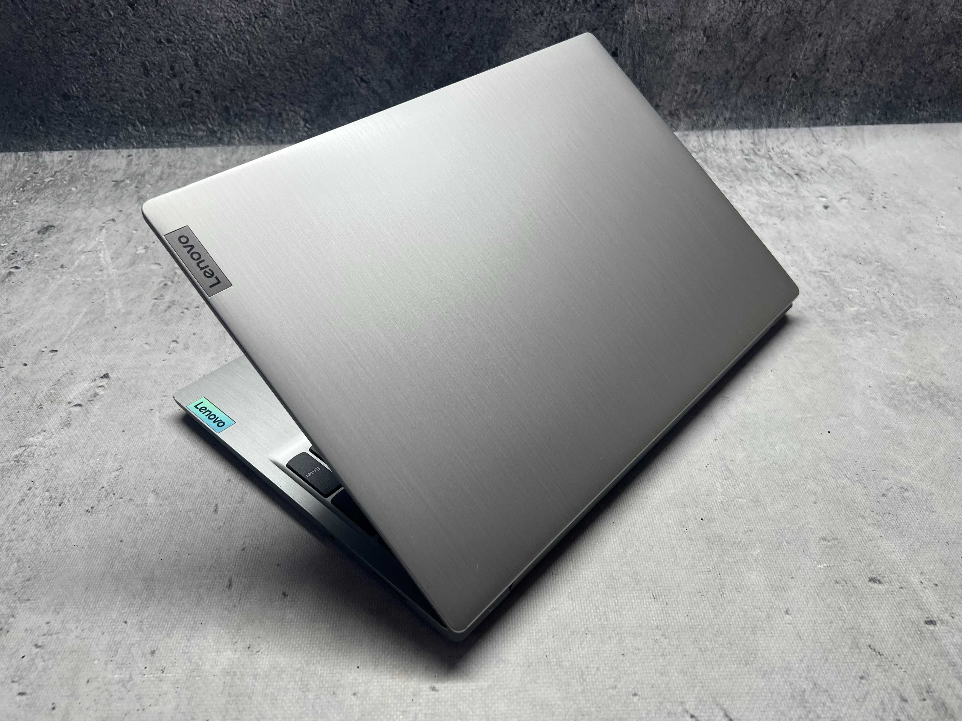 Lenovo Ideapad / Ryzen 5 3500u 3.7 GHz / 12GB DDR4 / 1TB SSD / 15.6FHD