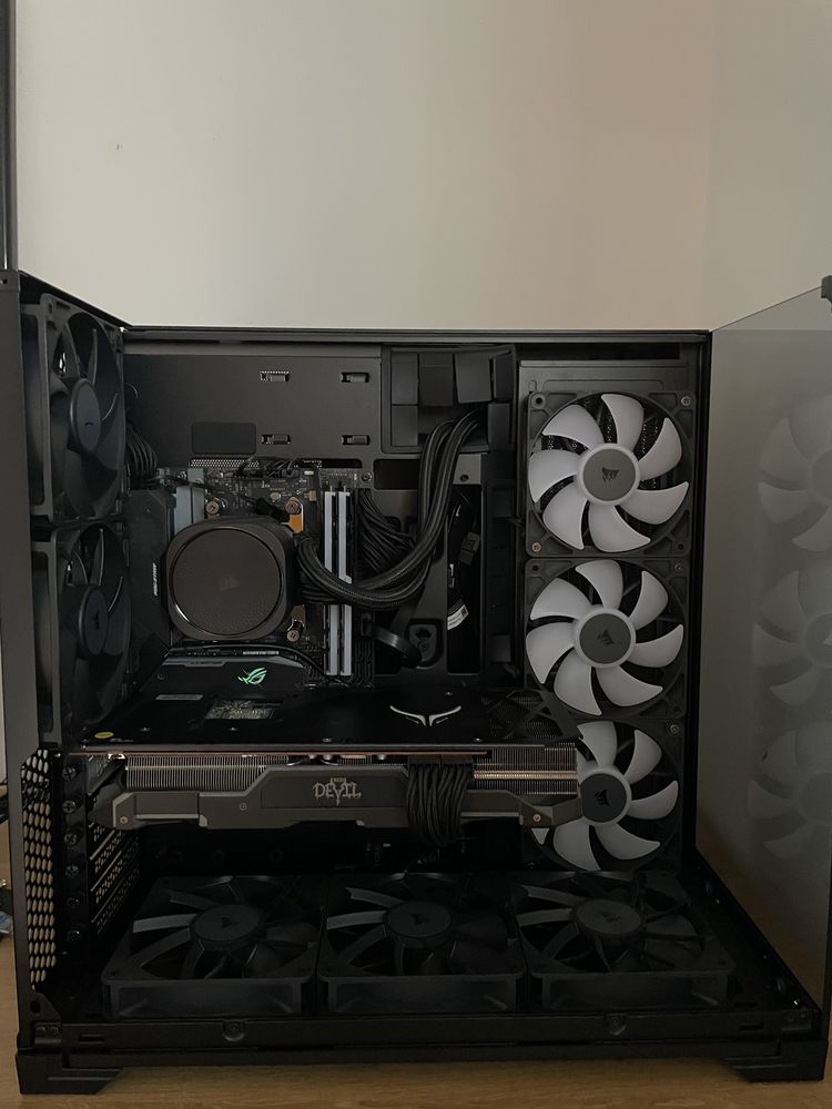 Pc gaming - Ryzen 5 5600X / AMD Radeon RX 5700XT/16GB
