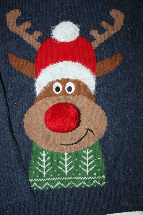 Свитер новогодний мальчику,девочке ф.next р-11лет,р-146 отличное