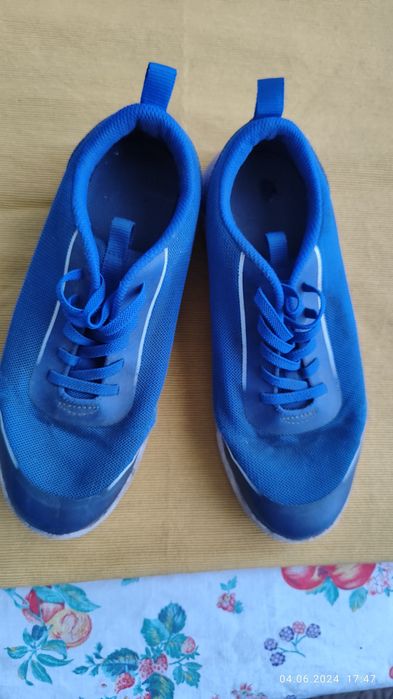 Продам.  красовки