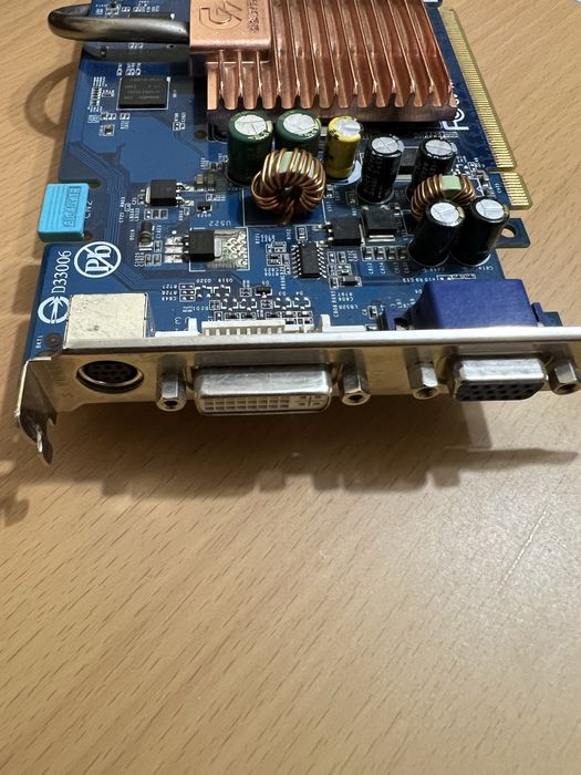 Відеокарта Gigabyte GV-NX76T128D-RH PCI-Ex 128 MB