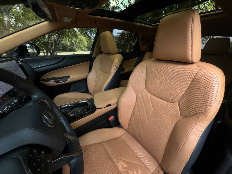Lexus NX 350h Luxury      2025