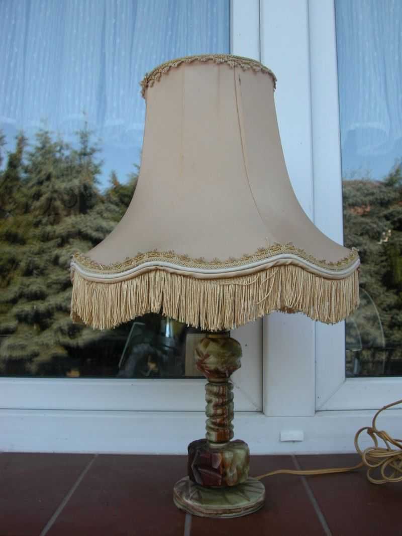 ręcznie szlifowany kamień noga - lampa