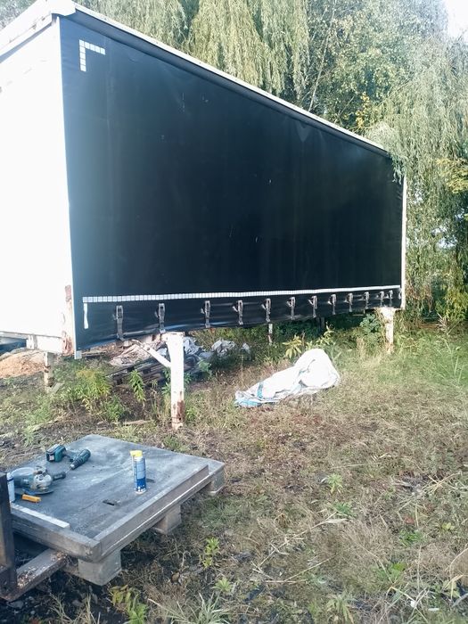 Zabudowa BDF Mega Podnoszony i otwierany dach
