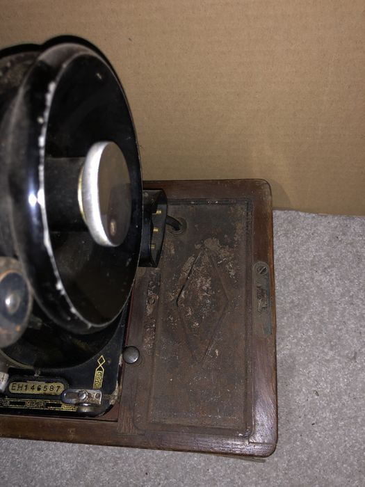Maszyna Singer do szycia elektryczna zabytkowa EH146587 vintage