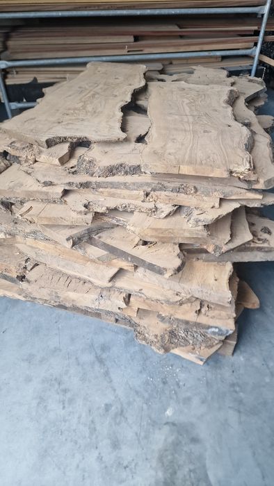 Madeira de Oliveira serrada em várias medidas