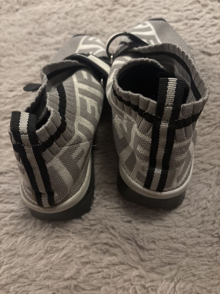 Buty damskie Fendi rozmiar 36