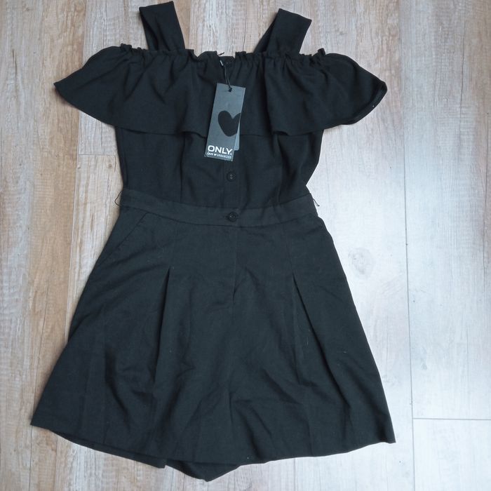 Only  kombinezon wieczorowy dekolt hiszpański