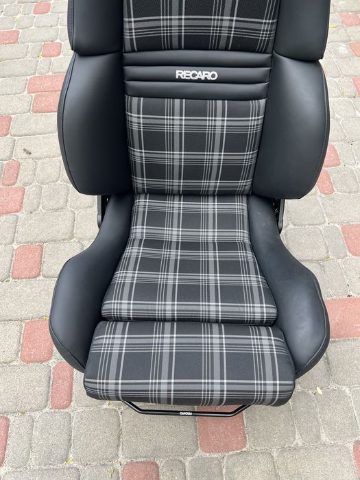 Recaro FJ Cruiser