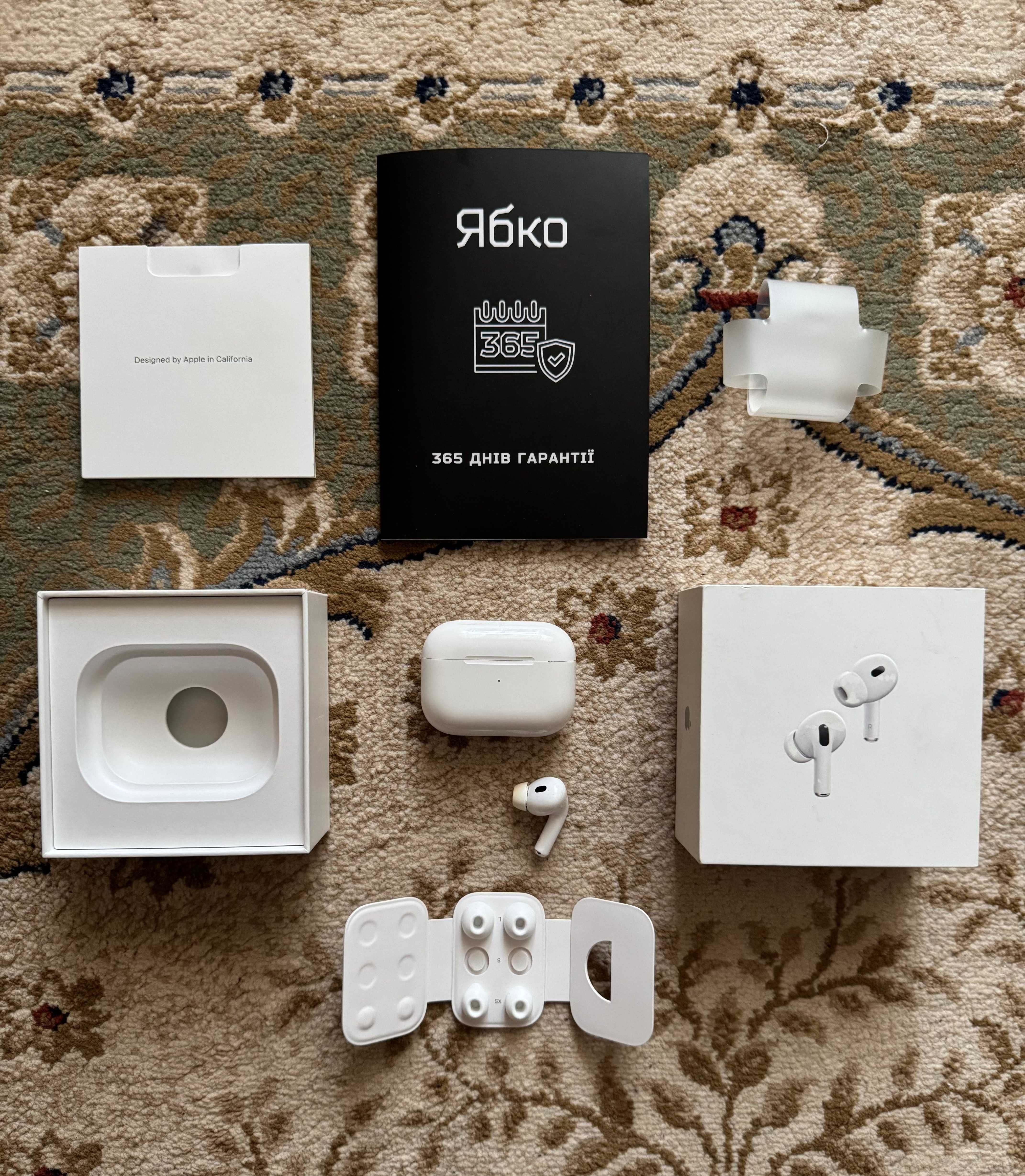 Навушники AirPods Pro 2nd gen with MagSafe Case (USB‑C) (MTJV3)