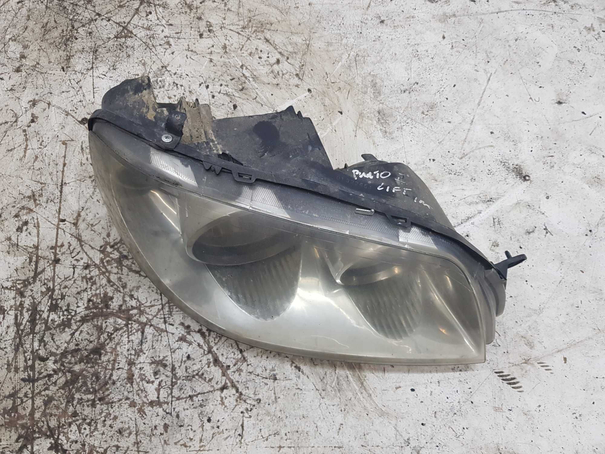 Fiat Punto II Lift Lampa Przednia Prawa Prawy Przód PP