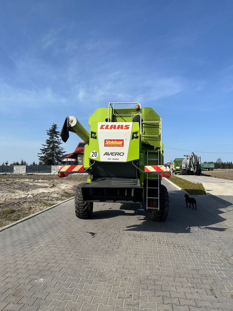 Claas Avero 240