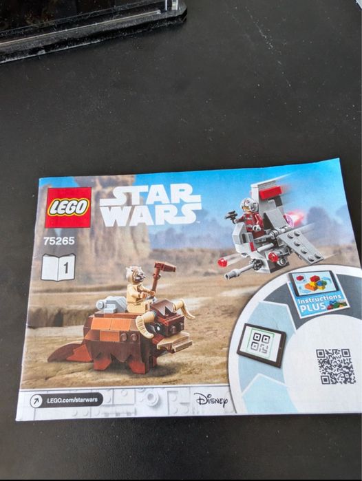 Lego 75292 Mandalorian the Razor Crest Star Wars com 75264