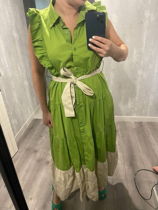 Продам сукню нову