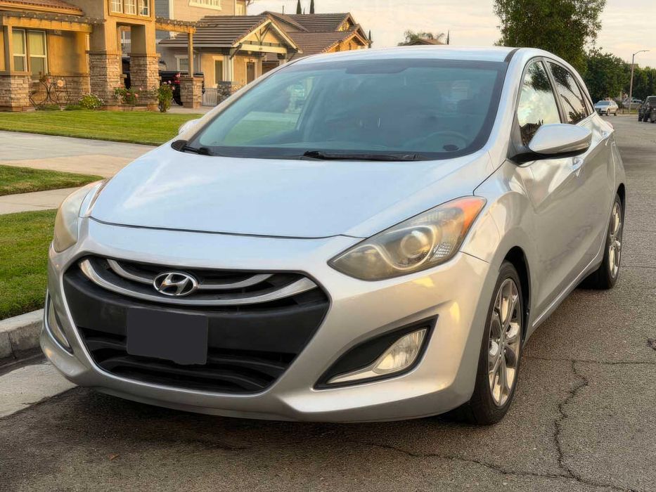 Hyundai Elantra GT      2015