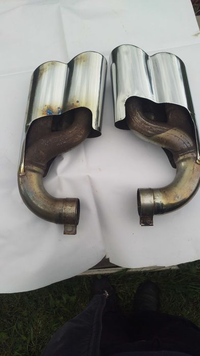 Насадки вихлопа на глушитель Туарег Кайен Ауди двойні
7L5253682D