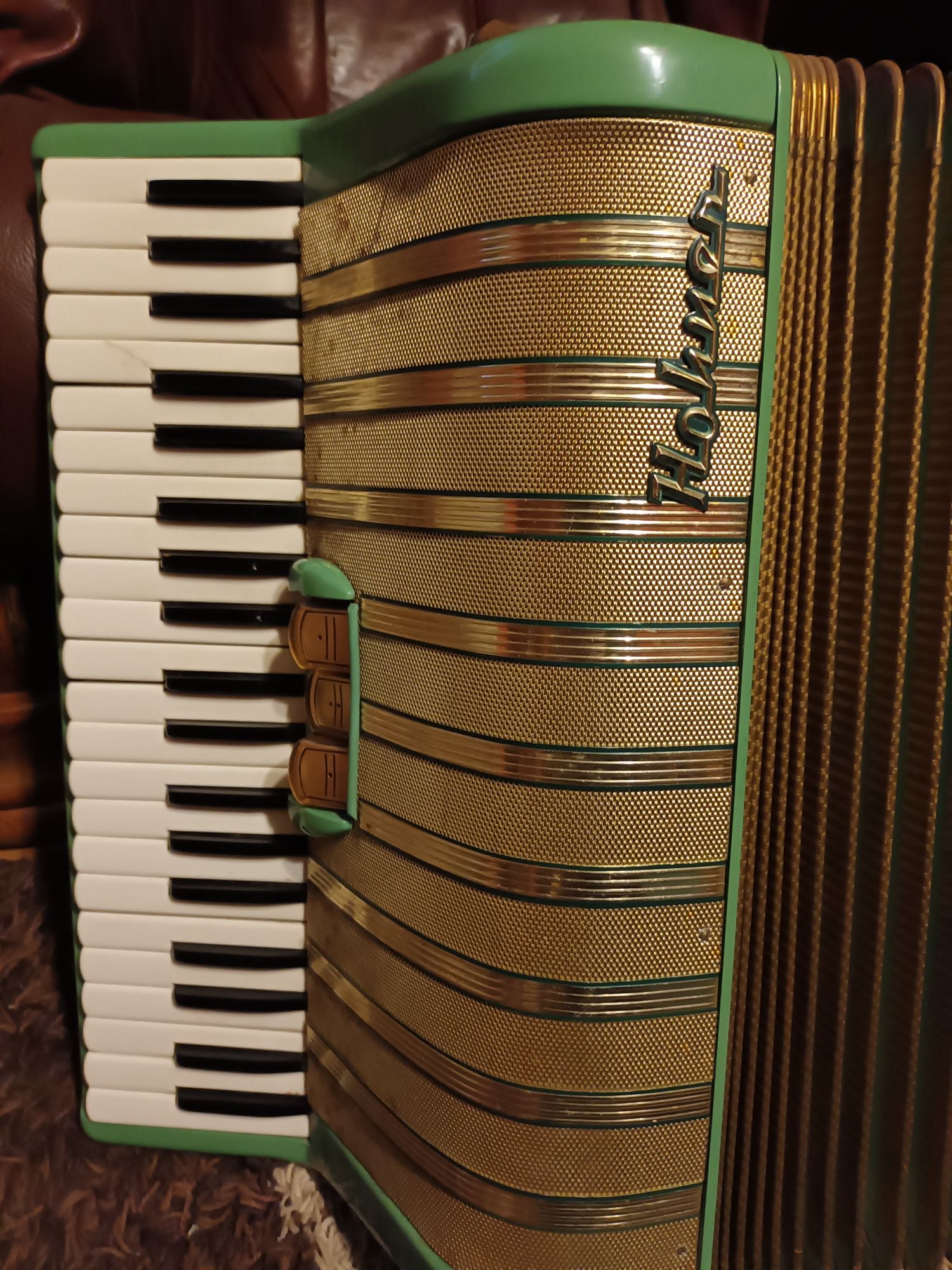 Akordeon Hohner 120 basów