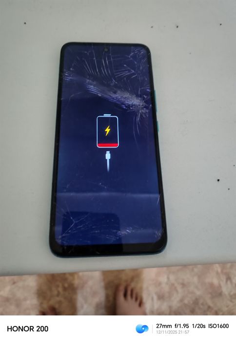 Продам infinix Hot 12 Play