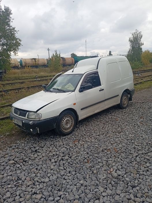 Машина їздить і перефомляється