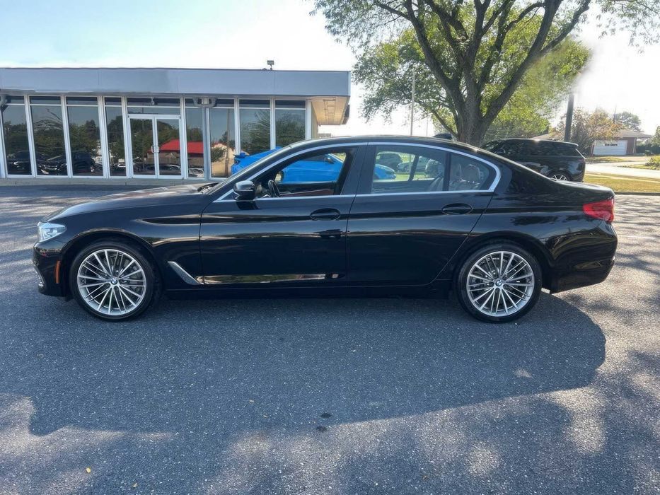 BMW 5 Series 530i xDrive      2020