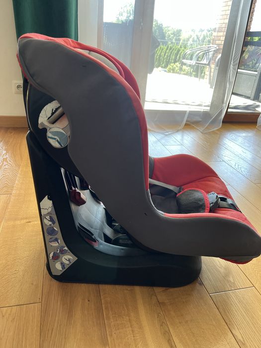 Fotelik samochodowy Chicco 9-18 kg