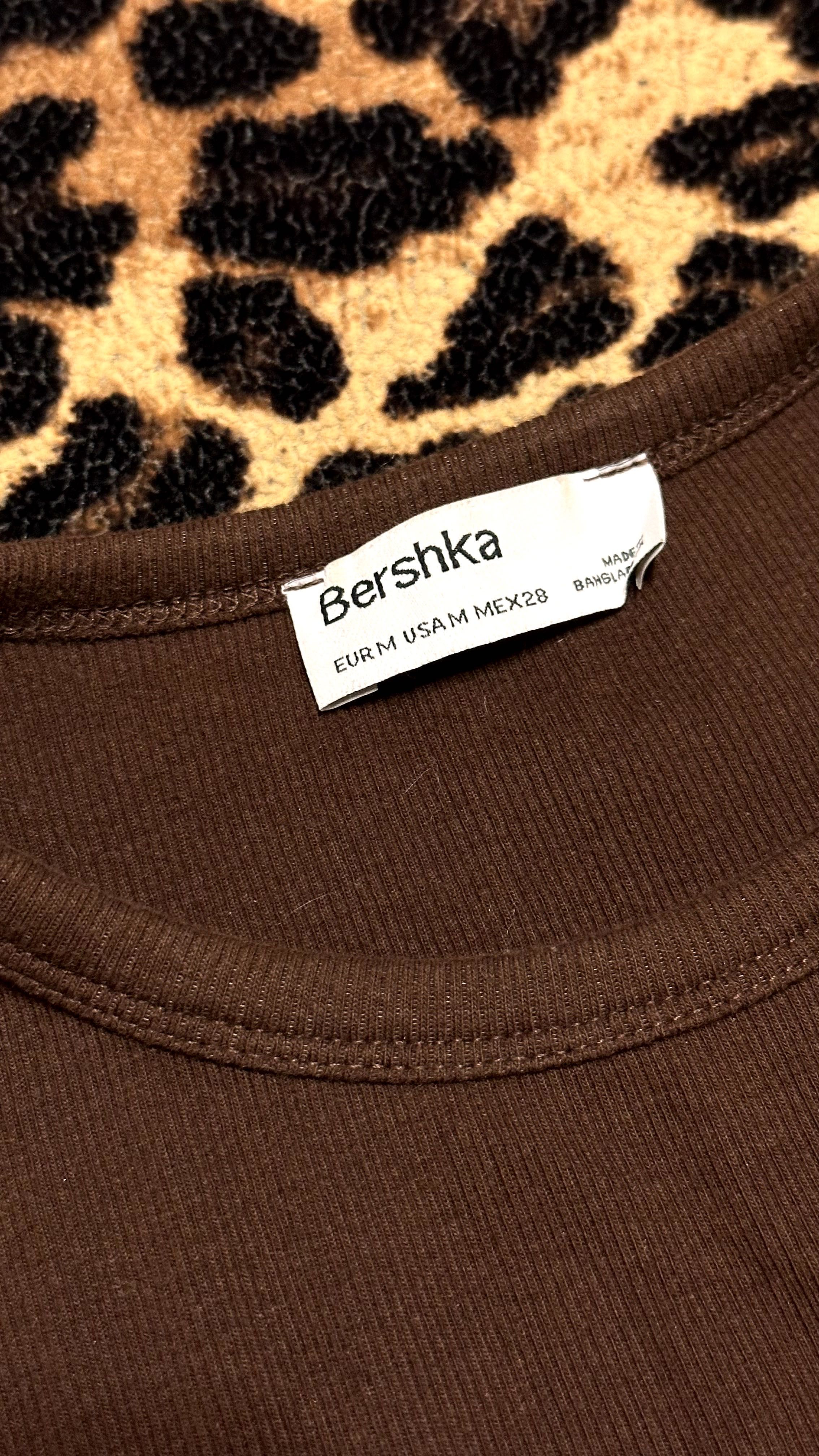 Bershka шоколадный топ