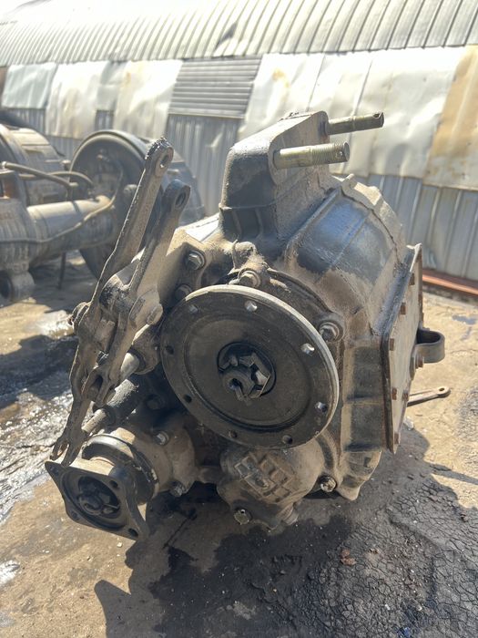 Роздавальна коробка (роздатка) Урал