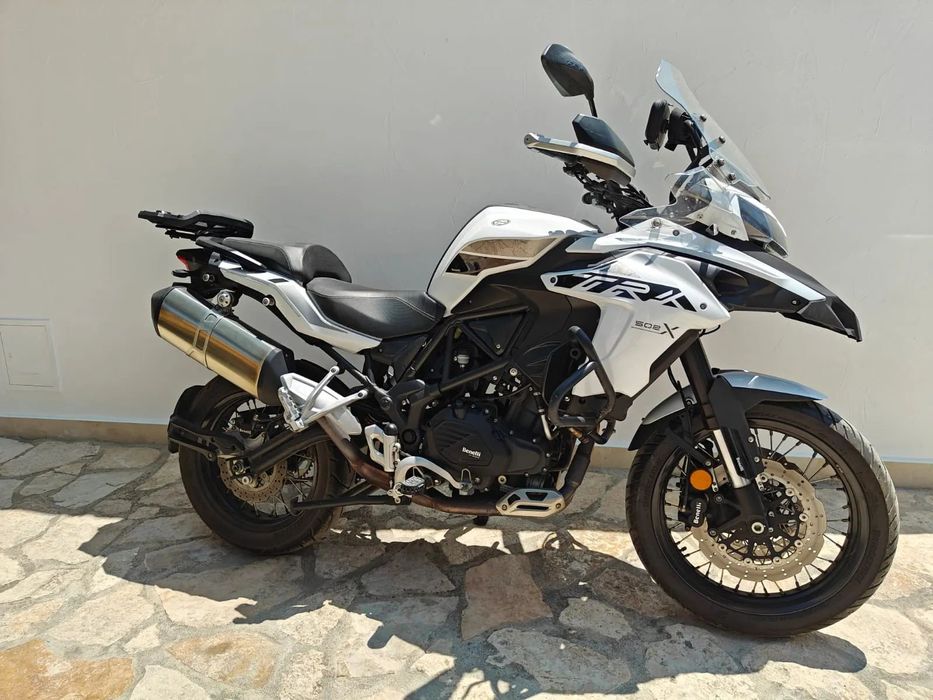 Benelli TRK 502 Benelli TRK 502 X