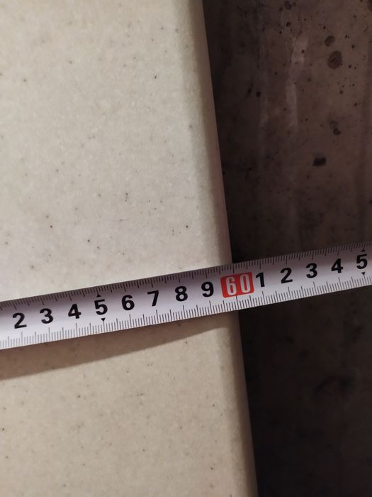 Столешниця з отвором під мийку