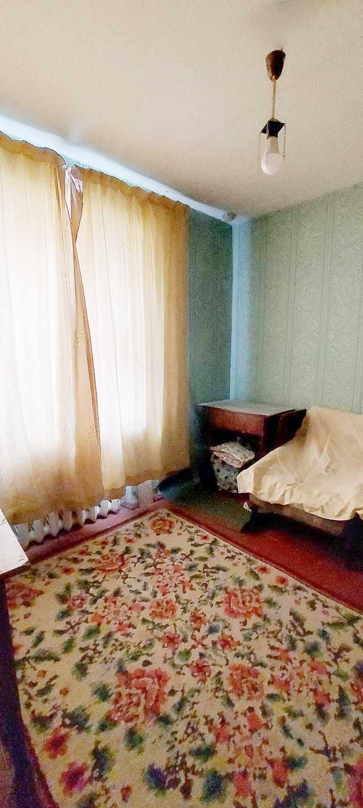 Продається 2-кімнатна квартира в м. Звягель, вул. Сагайдачного 16-А
