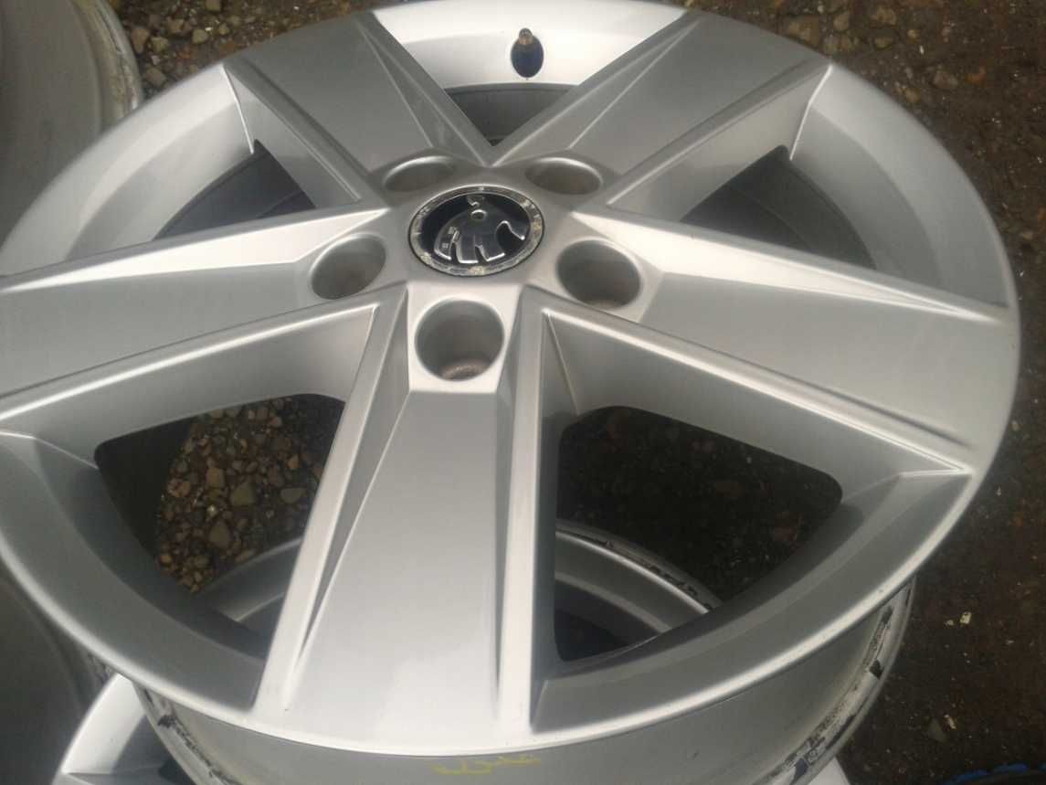 oryginalne felgi volkswagen golf caddy touran passat t-roc troc 5x112