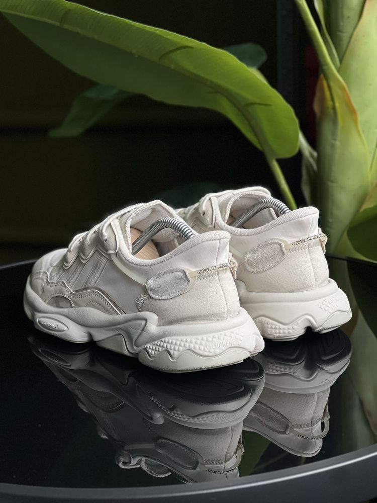 Оригінал! Кросівки Adidas Ozweego 41 розмір (26 см) стильні зручні
