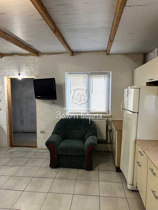 Будинок, 2 поверхи, ділянка - 6 соток. Гарний стан. Бориспільський р-н