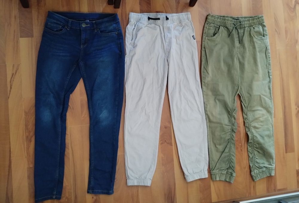 4 pary spodni chłopięcych jeansy joggery H&M, Reserved i inne 152-158c