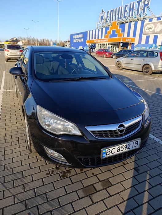 Опель Астра j 1.6 газ/бензин