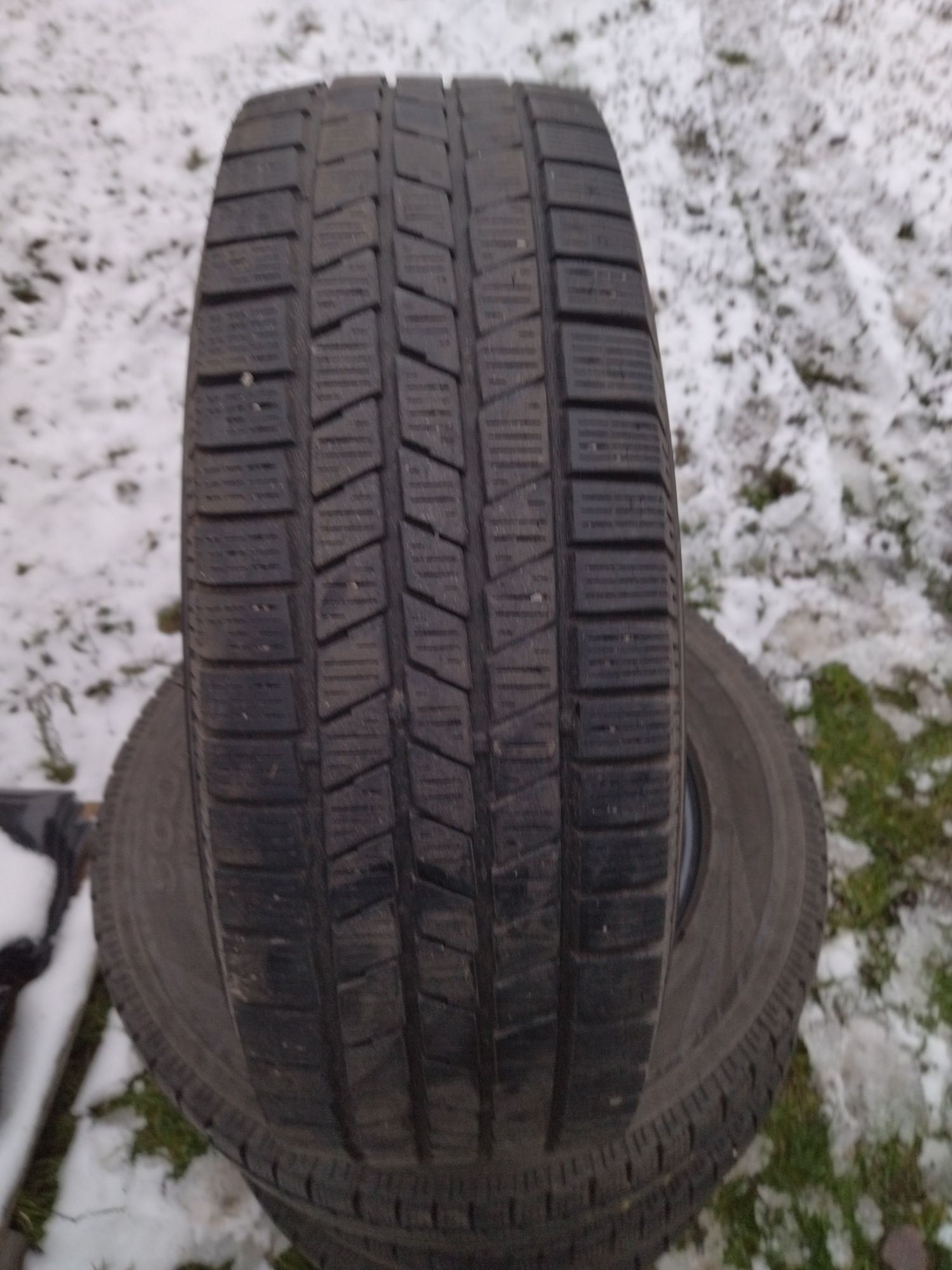 Opony zimowe 225/65R17 Pirelli