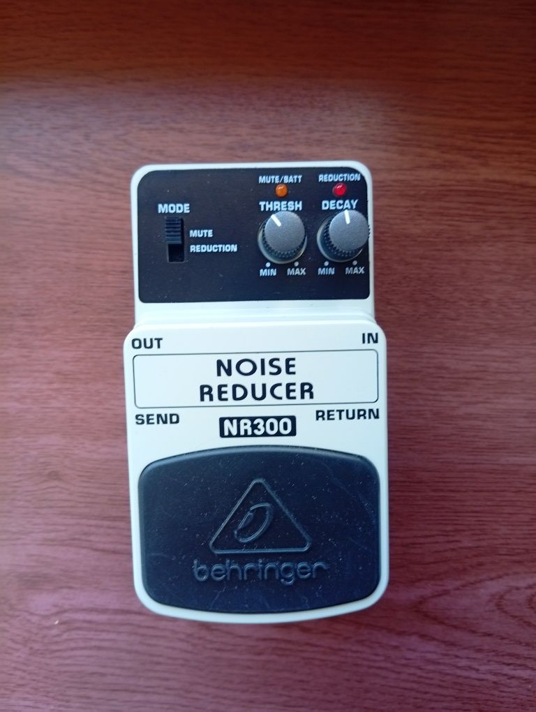 Behringer NR 300 Noise Reducer bramka szumów efekt gitarowy, basowy