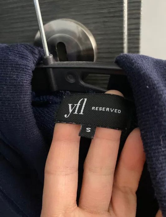 Sukienka- bezrękawnik dresowa z kapturem Reserved rozmiar S