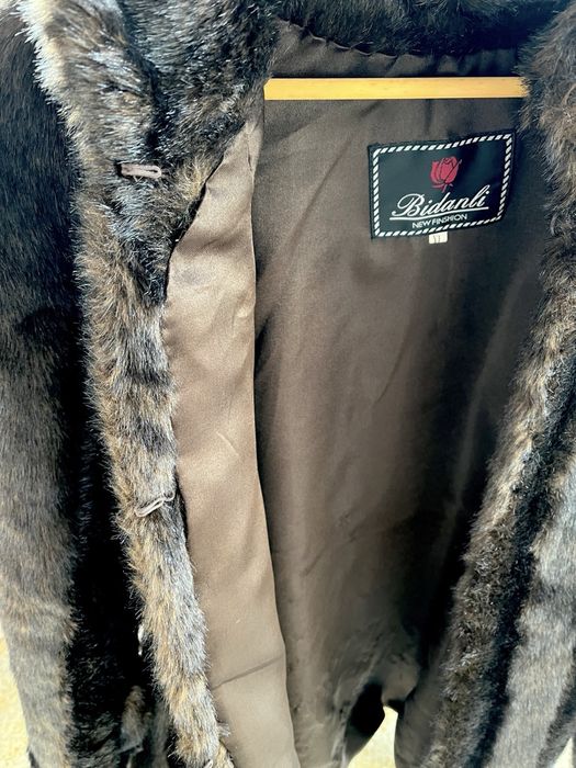 Casaco pelo sintético quente