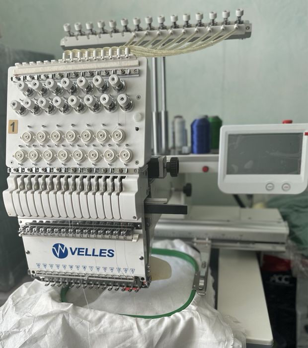 Вишивальна машина Velles VE 21C-TS