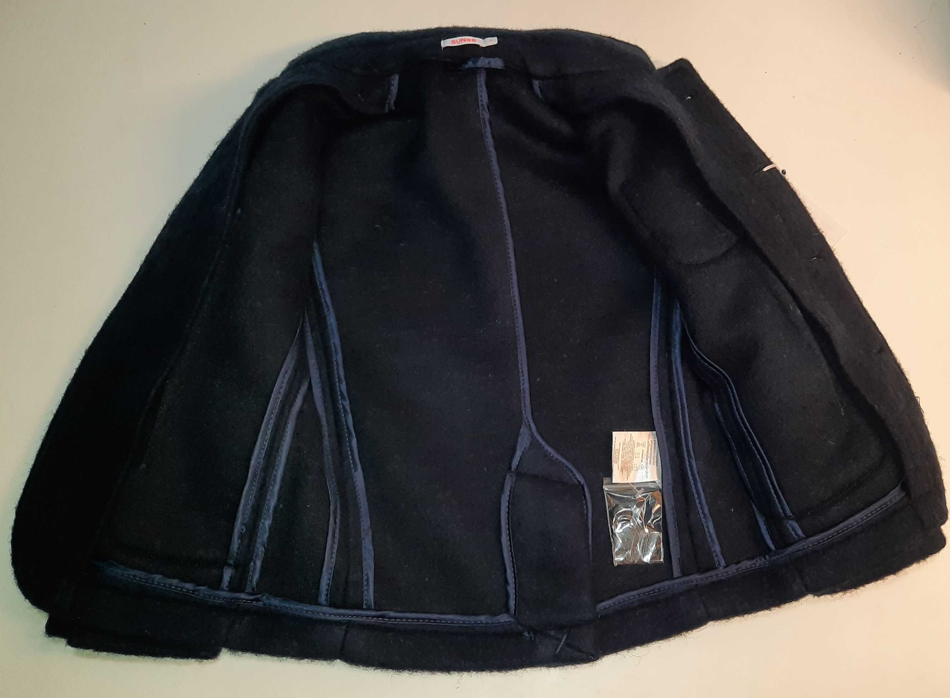 Новое шерстяное деми пальто, демисезонная куртка пиджак на мальчика 4Т