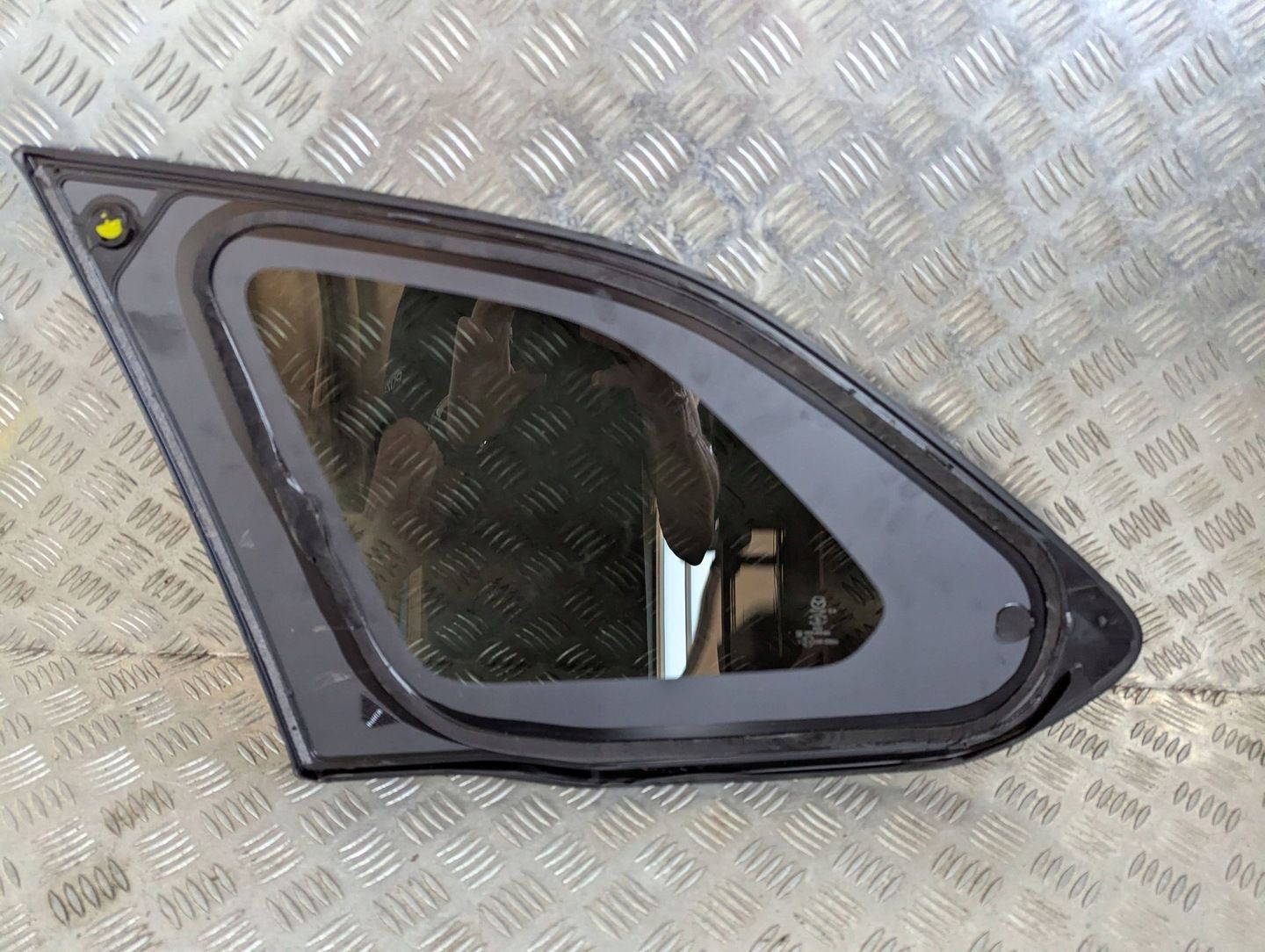 Mazda CX-90 CX90 CX-80 CX80 szyba tylna prawa karoseryjna 2023 AS3