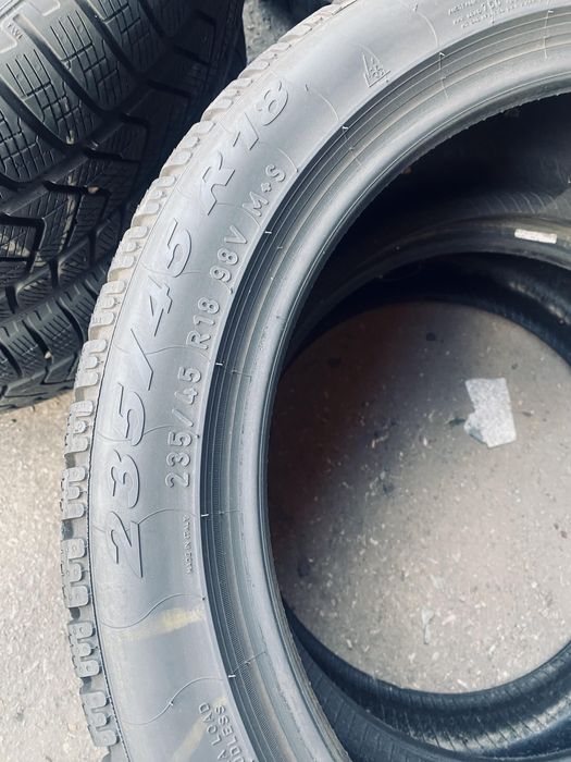 235 45 18 Pirelli Sottozero winter 240 90% Зима 2023 Гарантія