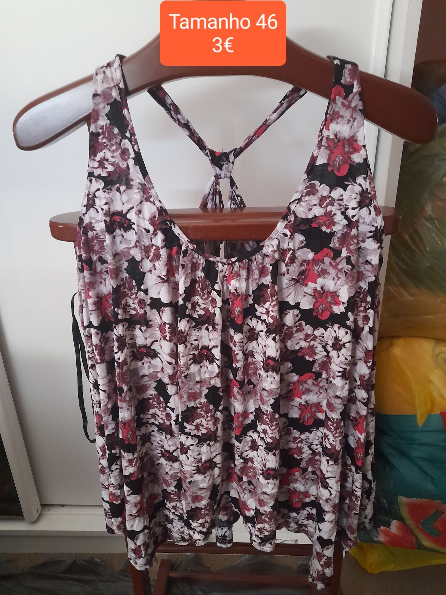 Roupas de senhora (tamanhos grandes)