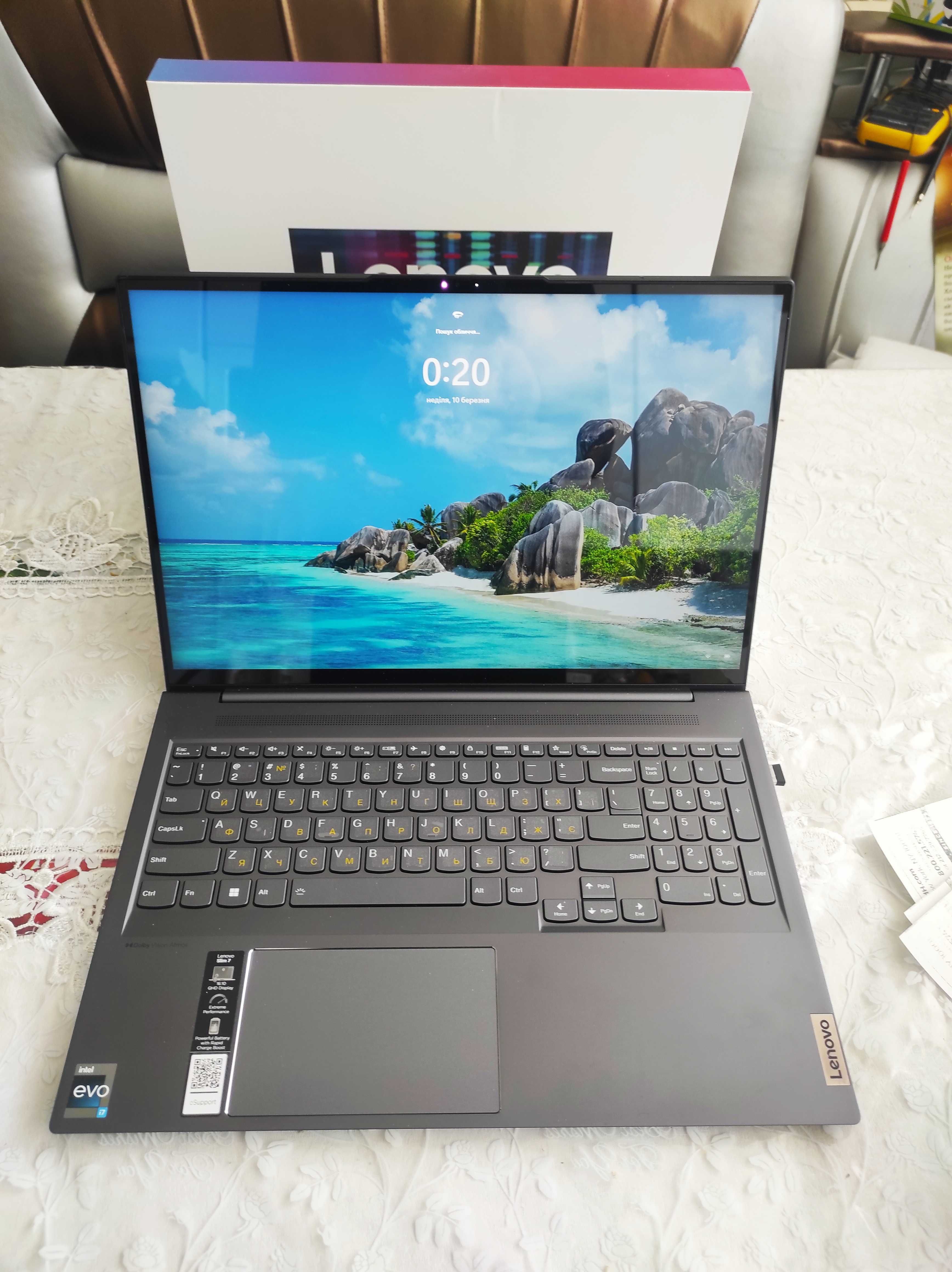 Ноутбук Lenovo Slim 7 16IAH7  14 ядер