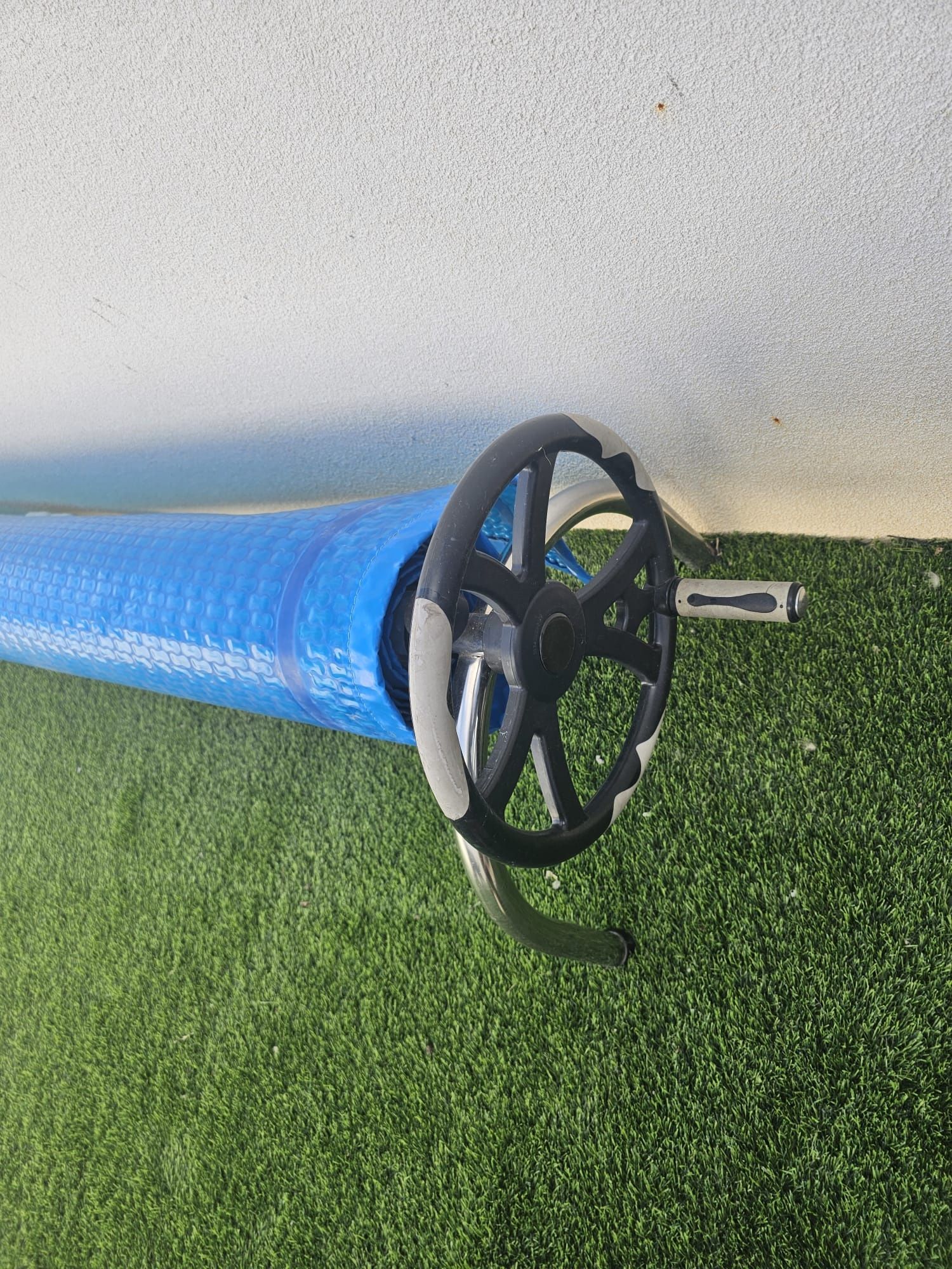 Enrolador de piscina como novo