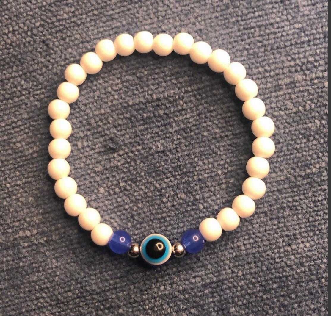 pulseiras variadas